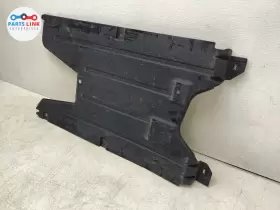 LR092679 LAND ROVER Velar Rear Center Splash Shield Uner Body