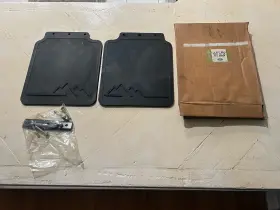 RTC6821 LAND ROVER Rear Mudflaps Nos D1