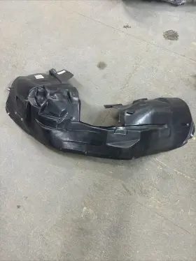 CH1248184 LIAN TUOH Trailhawk Front Driver Fender Liner Jeep
