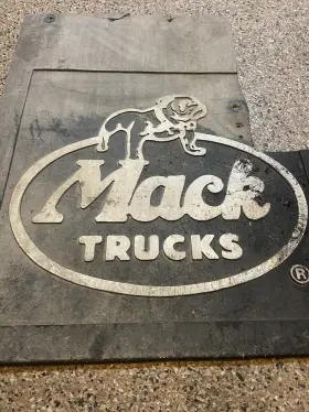 002430-189 MACK Mud Flap Poly Flapflap #2 002430-189 MACK Mud Flap Poly Flapflap #2