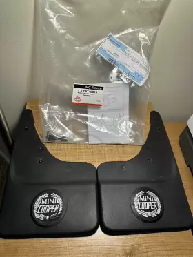 CAT10044 MG ROVER Mini Laurel Rear Mud Flaps Classic Cooper