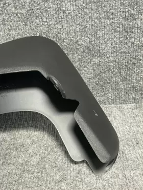 3N3J2-5RL00 NISSAN Kicks Rear Right Passenger Splash Guard #2