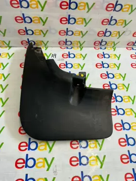 638519Z500 NISSAN Left Front Mud Flap Splash Guard Driver