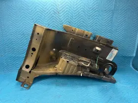 641009FV2A NISSAN Xd Diesel Front Fender Apron Kad Rh Titan