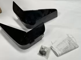 999J2-LT00004 NISSAN Splash Guards Rear Sentra