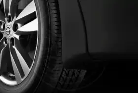 F3850-1JA7A NISSAN Splash Guards Front Quest