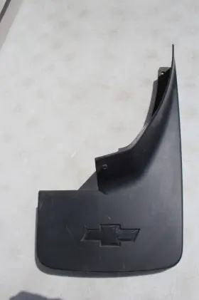 22894882 CHEVROLET Right Rear Splash Guard Silverado