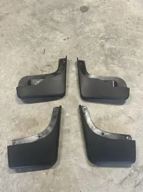 84649174 CHEVROLET Front Splash Guard Mud Flaps 1500