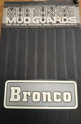 0487 PLASTICOLOR Rubber Mud Guards Bronco