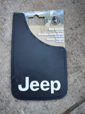 081134104918 PLASTICOLOR Mud Flaps LT2 Jeep Mopar