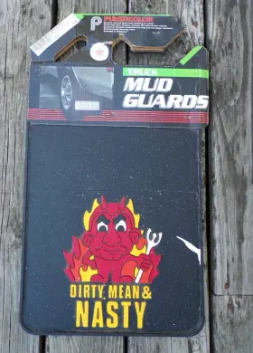 081134107483 PLASTICOLOR Truckftn Mud Guards Devil Dirty Mean