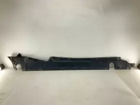 7P0-825-202-B PORSCHE Right Passenger Underbody Splash Shield