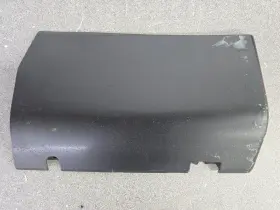 92855908402 PORSCHE Right Passenger Fender Lower Sill Cover