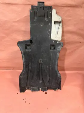 95550423101 PORSCHE Rear Floor Body Splash Shield Cayenne
