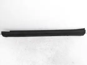 95B-853-553 PORSCHE Macan Driver Lower Skirt Rocker Molding