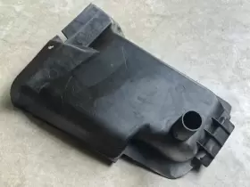 986.505.475.01 PORSCHE Rear Wheel Housing Liner Passenger Rh #2