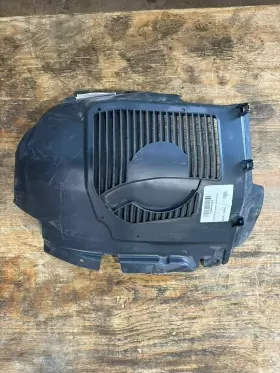 1020471-00-E TESLA Front Right Rh Wheel Liner Rwd