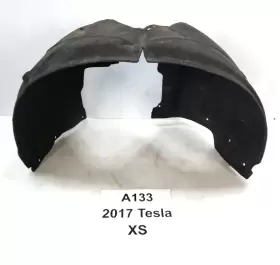 1034249-00-H TESLA Front Driver Wheel Fender Liner Splash
