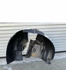 1585128 TESLA Front Driver Wheel Fender Liner