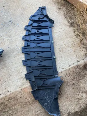 1818925-00-H TESLA Front Bumper Lower Cover Variance #3