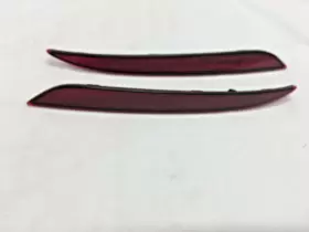 1077406 TESLA Lh Rear Bumper Reflector Light Set Rh