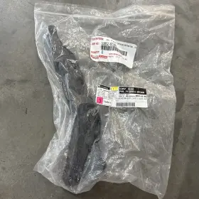 53852-02280 TOYOTA Fender Liner Extension Corolla