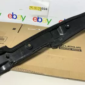 5388206170 TOYOTA Front Right Fender Rearward Splash Shield #3