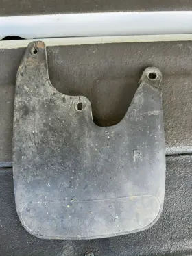 76621-04050 TOYOTA Right Front Mud Flap Tacoma