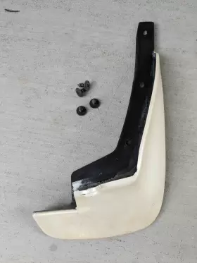 76625-06010 TOYOTA Passenger Rear Mud Flap Guard Solara