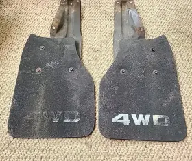 76625-39205 TOYOTA Rear Mud Flaps Brackets 4WD