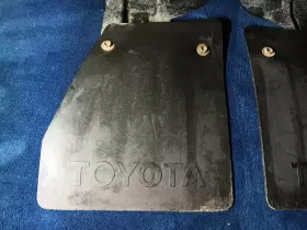 HILUX-4X2 TOYOTA Rear Mud Flap Flapflaps Splash Guard Bracket #3 HILUX-4X2 TOYOTA Rear Mud Flap Flapflaps Splash Guard Bracket #3