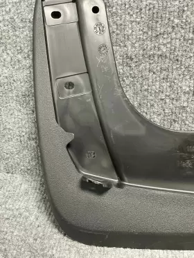 11A075111 VOLKSWAGEN Front Single Splash Guard #3