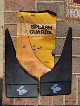 ZVW166121 VOLKSWAGEN Autobahn Splash Guards Rabbit