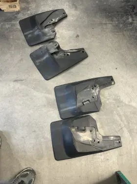110109-120109 WEATHERTECH Drill Mudflaps C4