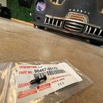(1) Genuine Toyota Bumper Cover Clip 90467-05170. Fixed Price $6.95.